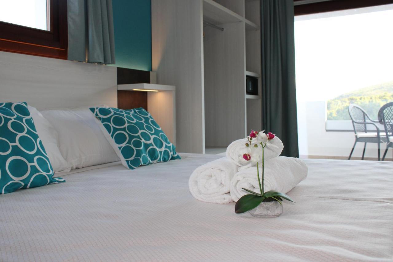 I Ginepri Hotel Cala Gonone Eksteriør bilde