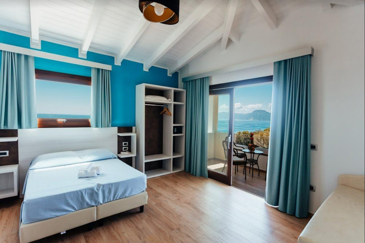 I Ginepri Hotel Cala Gonone Eksteriør bilde