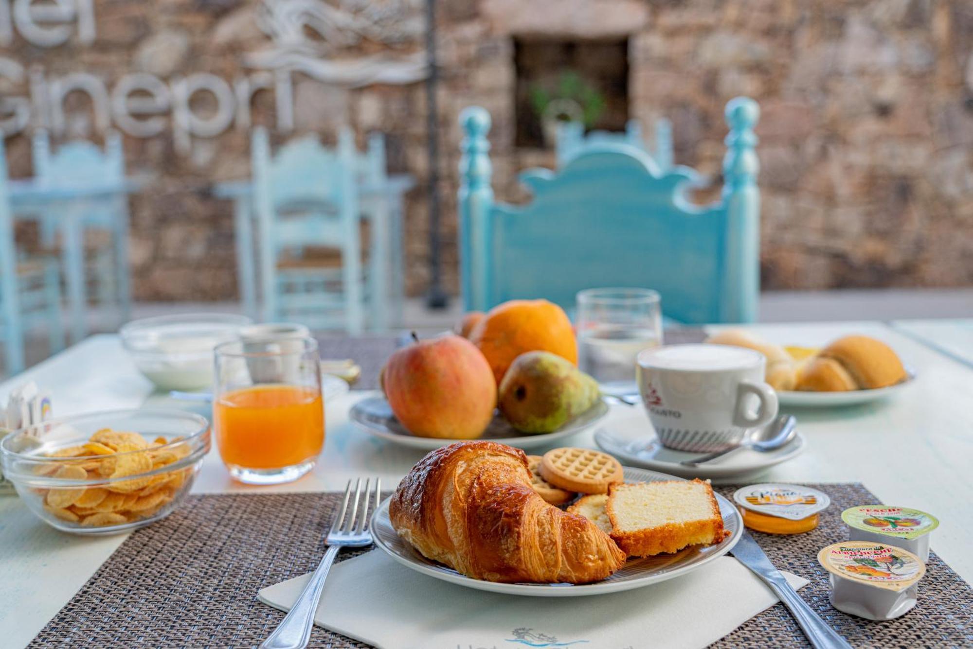 I Ginepri Hotel Cala Gonone Eksteriør bilde