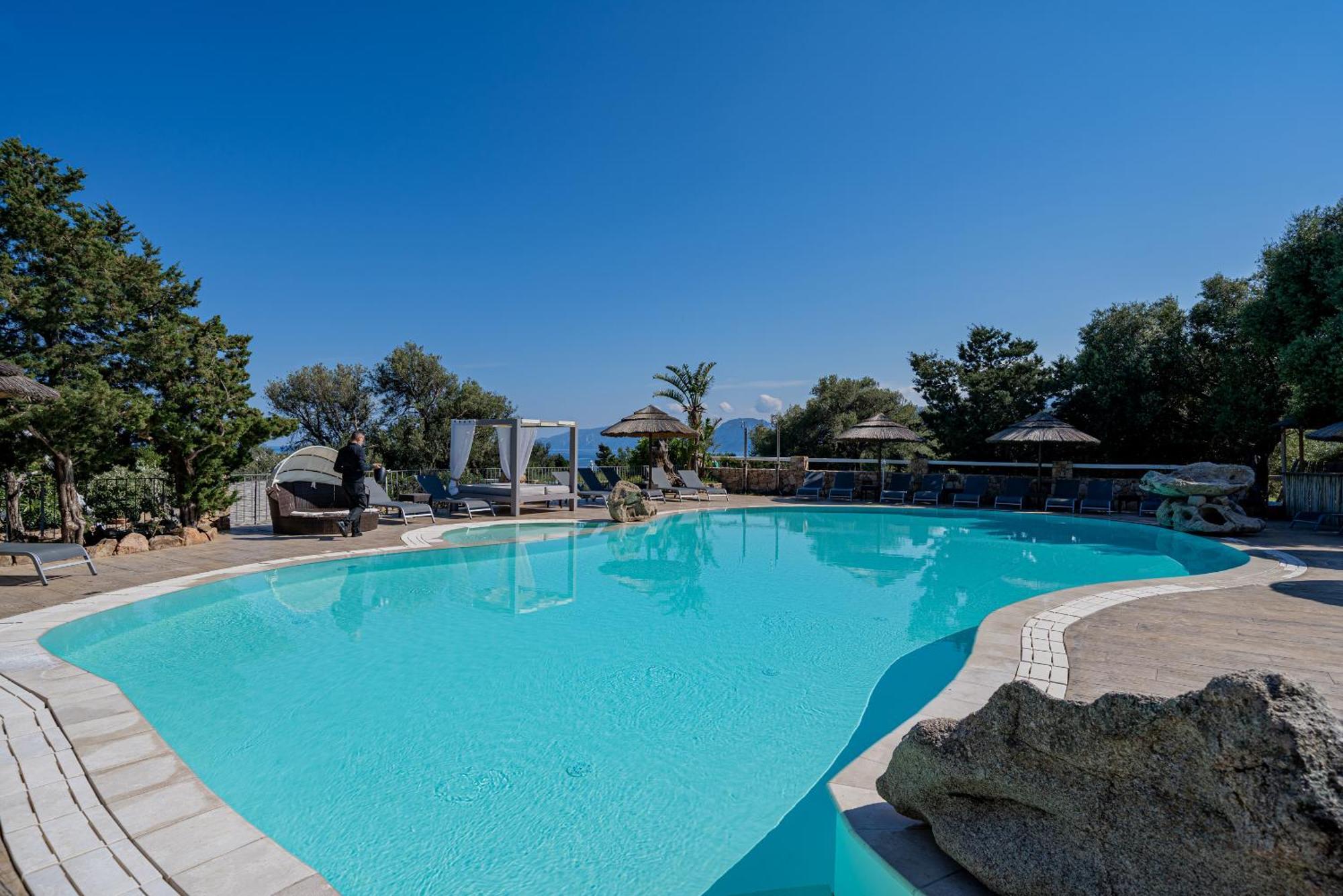 I Ginepri Hotel Cala Gonone Eksteriør bilde