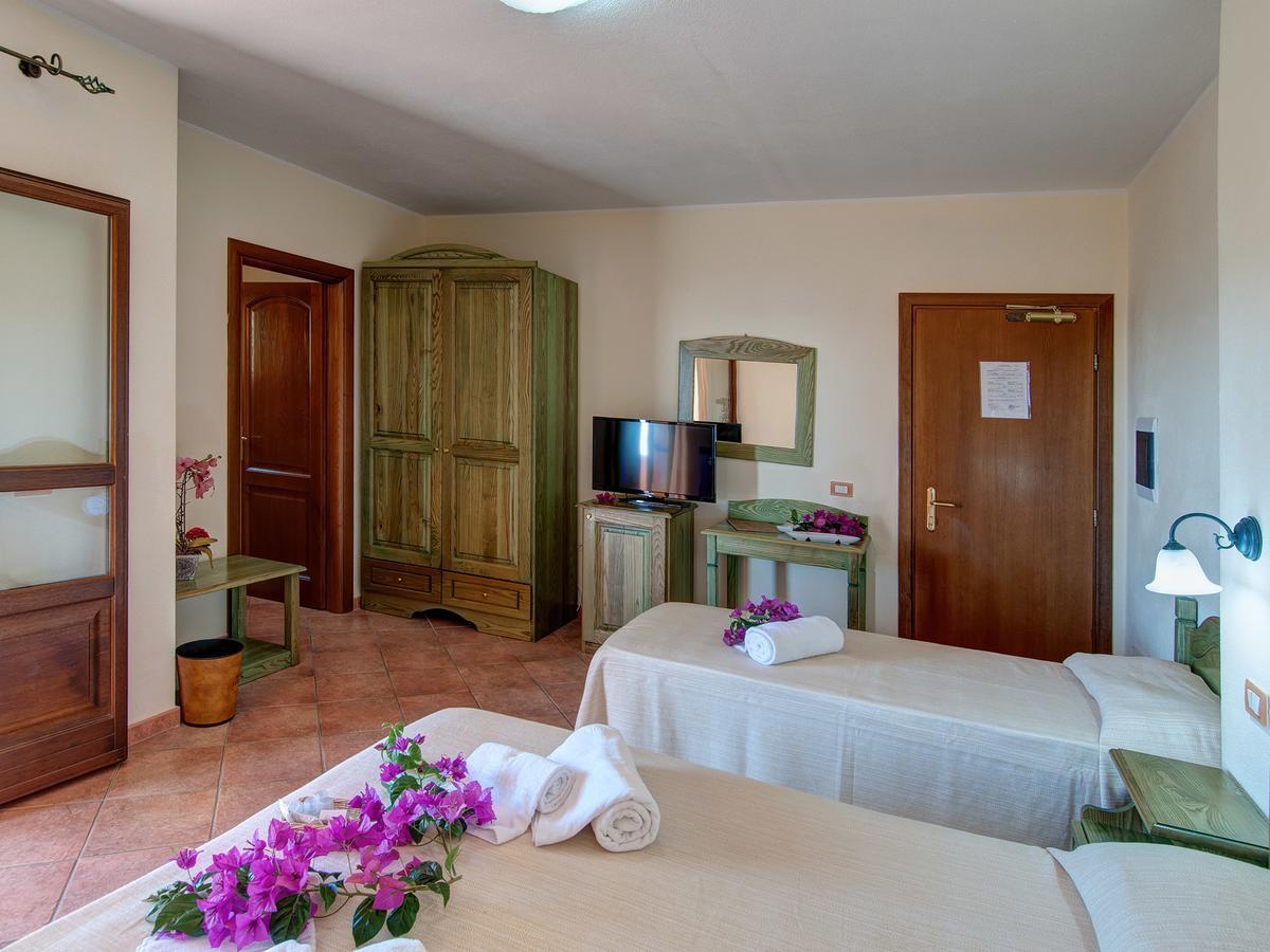 I Ginepri Hotel Cala Gonone Eksteriør bilde